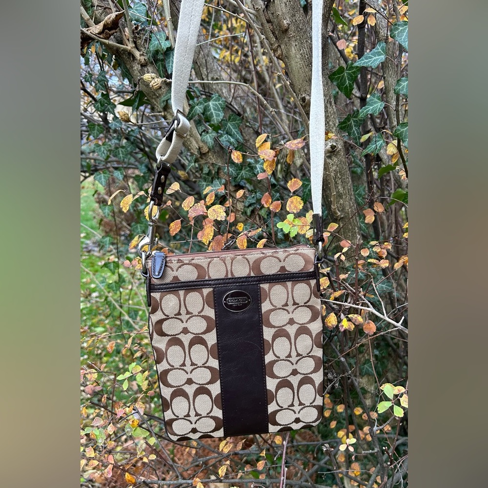 Coach Crossbody signature Cs in tan with brown leather & silver hardware. EUC - Picture 1 of 6